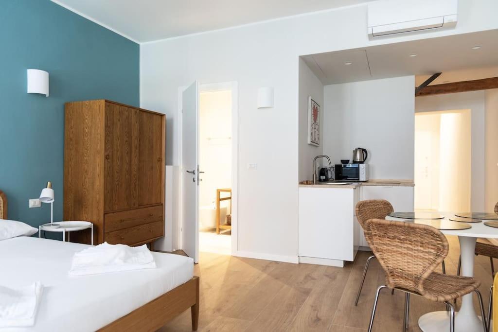 Youhosty - Ticinese Suite 1 ミラノ エクステリア 写真