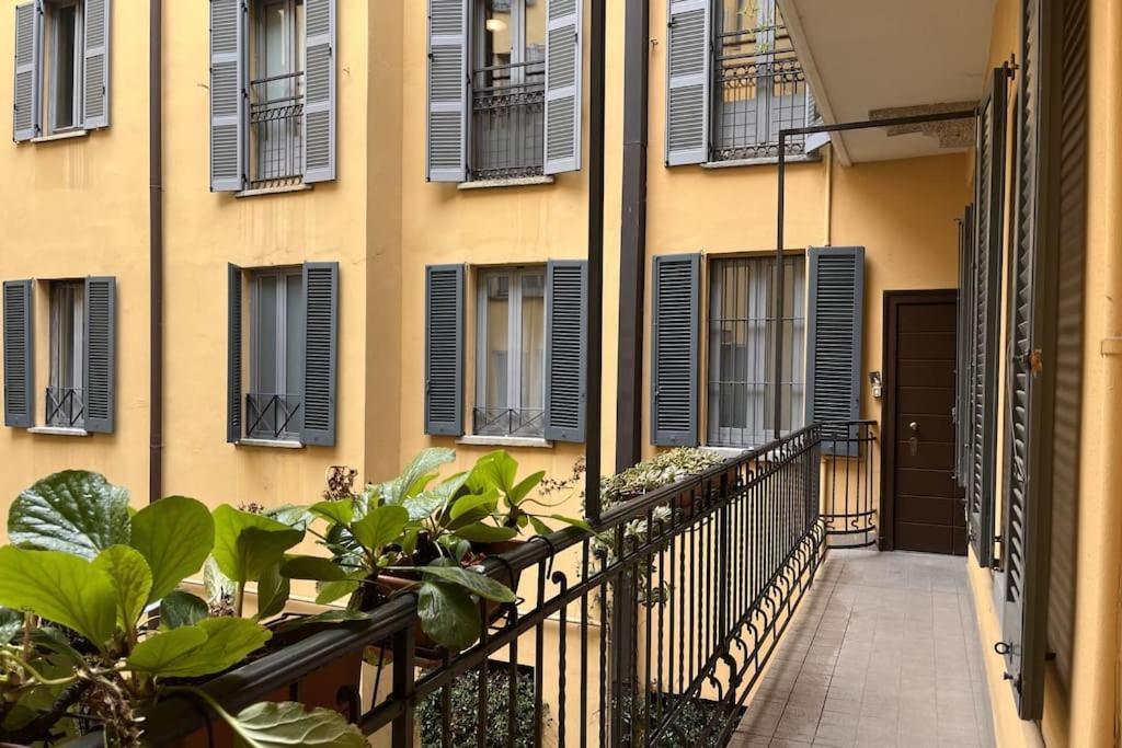 Youhosty - Ticinese Suite 1 ミラノ エクステリア 写真
